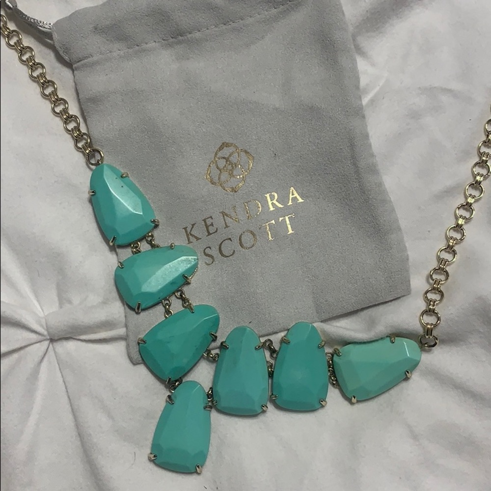 Kendra Scott Necklace